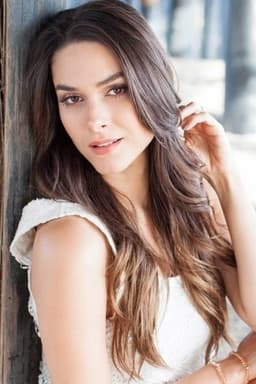 Naomi Scott