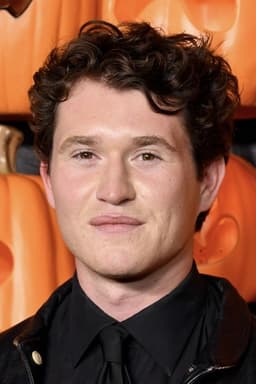 Naomi Scott
